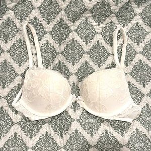 Victoria’s Secret lace push up bra 34A